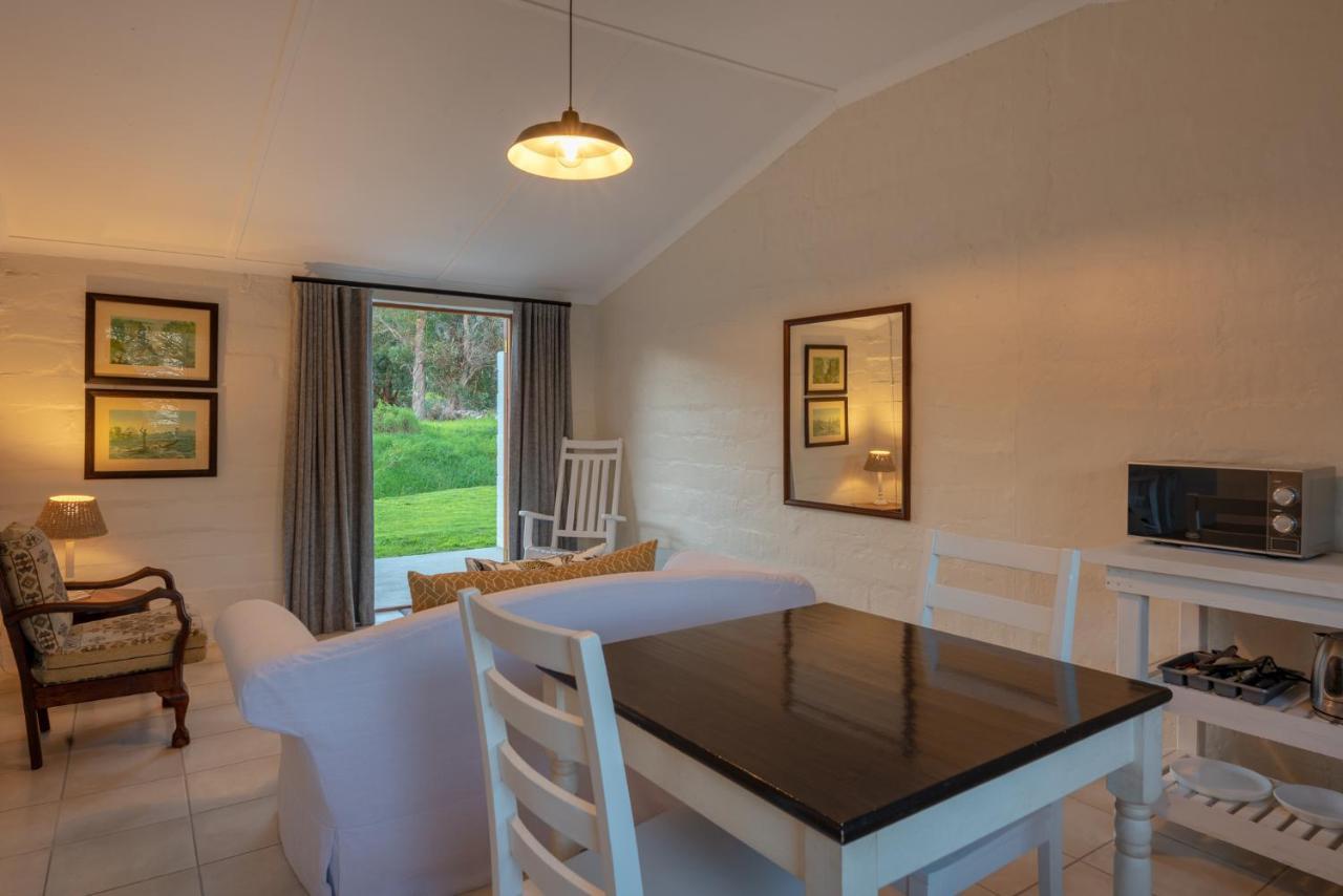 Honeyrock Cottages Kleinmond Exteriör bild