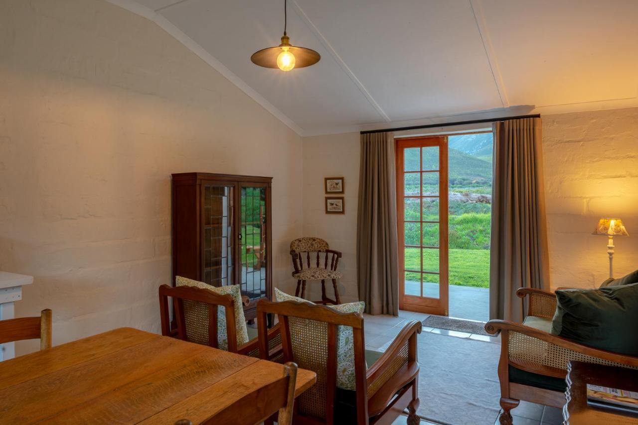 Honeyrock Cottages Kleinmond Exteriör bild