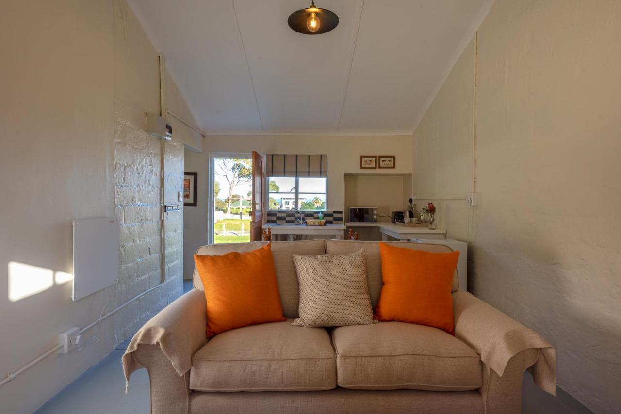 Honeyrock Cottages Kleinmond Exteriör bild